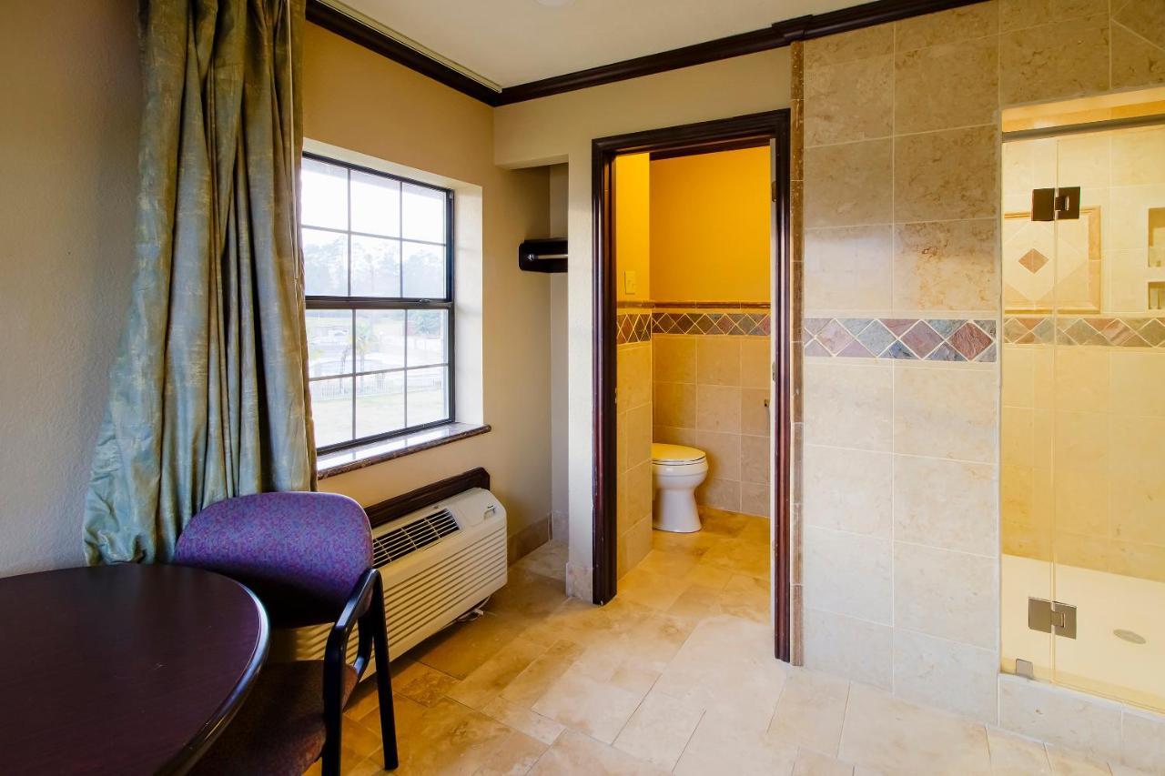 Oyo Pinewood Inn & Suites Silsbee Dış mekan fotoğraf