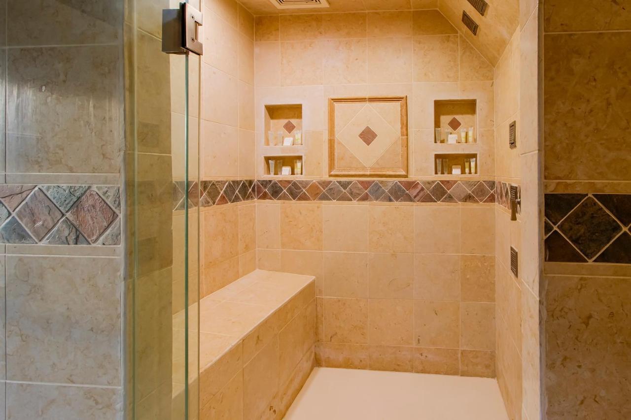 Oyo Pinewood Inn & Suites Silsbee Dış mekan fotoğraf